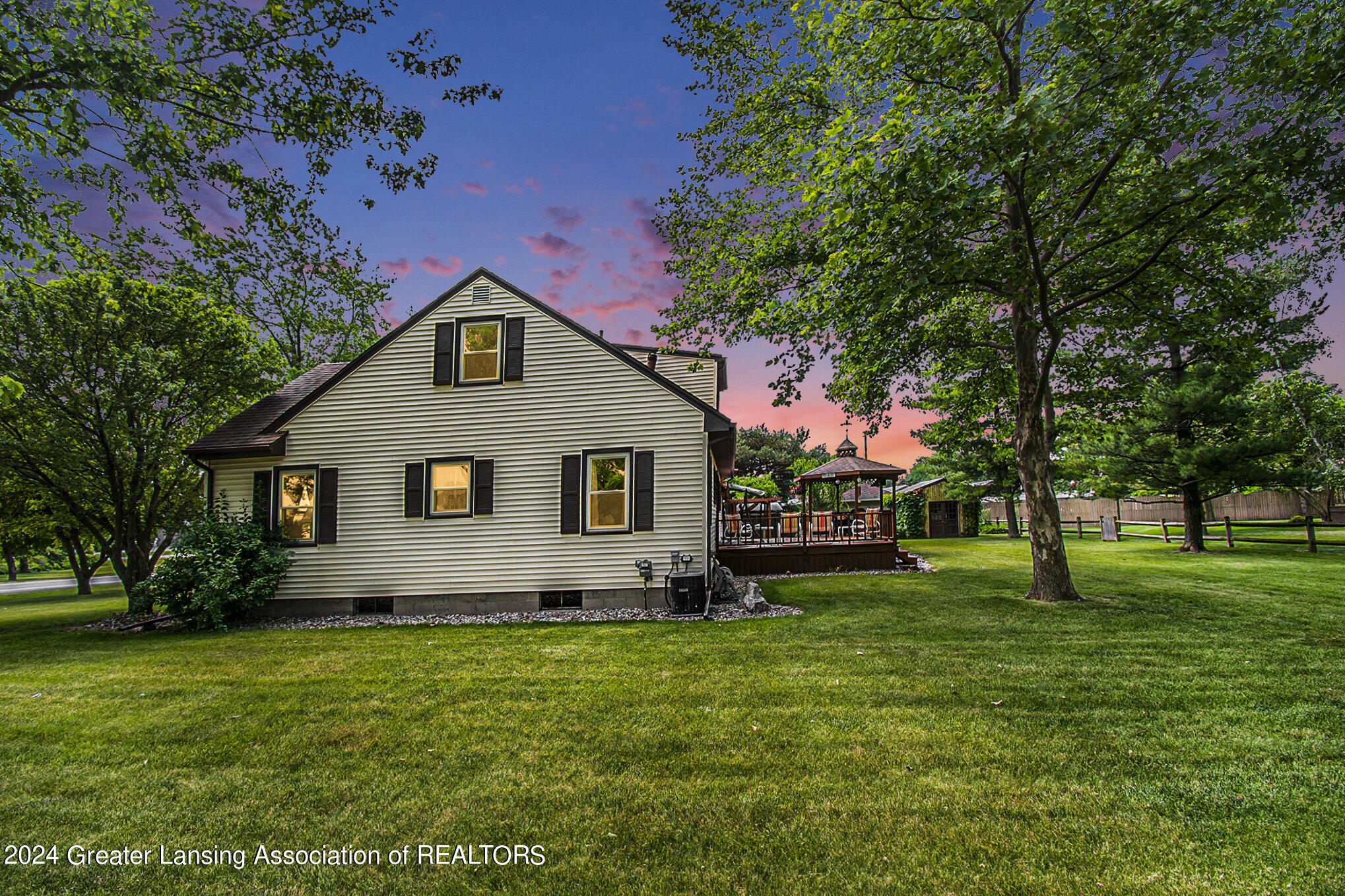 107 North Scott Road St. Johns, MI 48879 - Photo 31 of 35 031_ndp0392-twilight