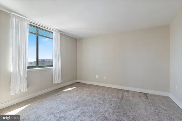 $2,600 | 414 Water Street, Unit 2512, Baltimore, MD 21202