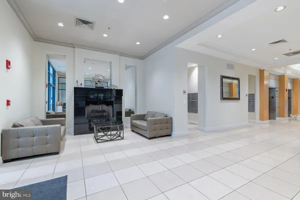 $2,600 | 414 Water Street, Unit 2512, Baltimore, MD 21202