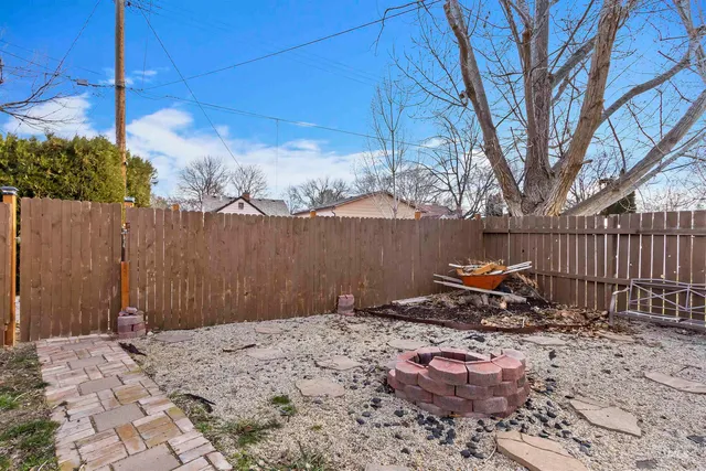 $335,000 | 184 Taylor Street, Twin Falls, ID 83301