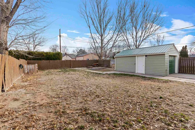 $335,000 | 184 Taylor Street, Twin Falls, ID 83301