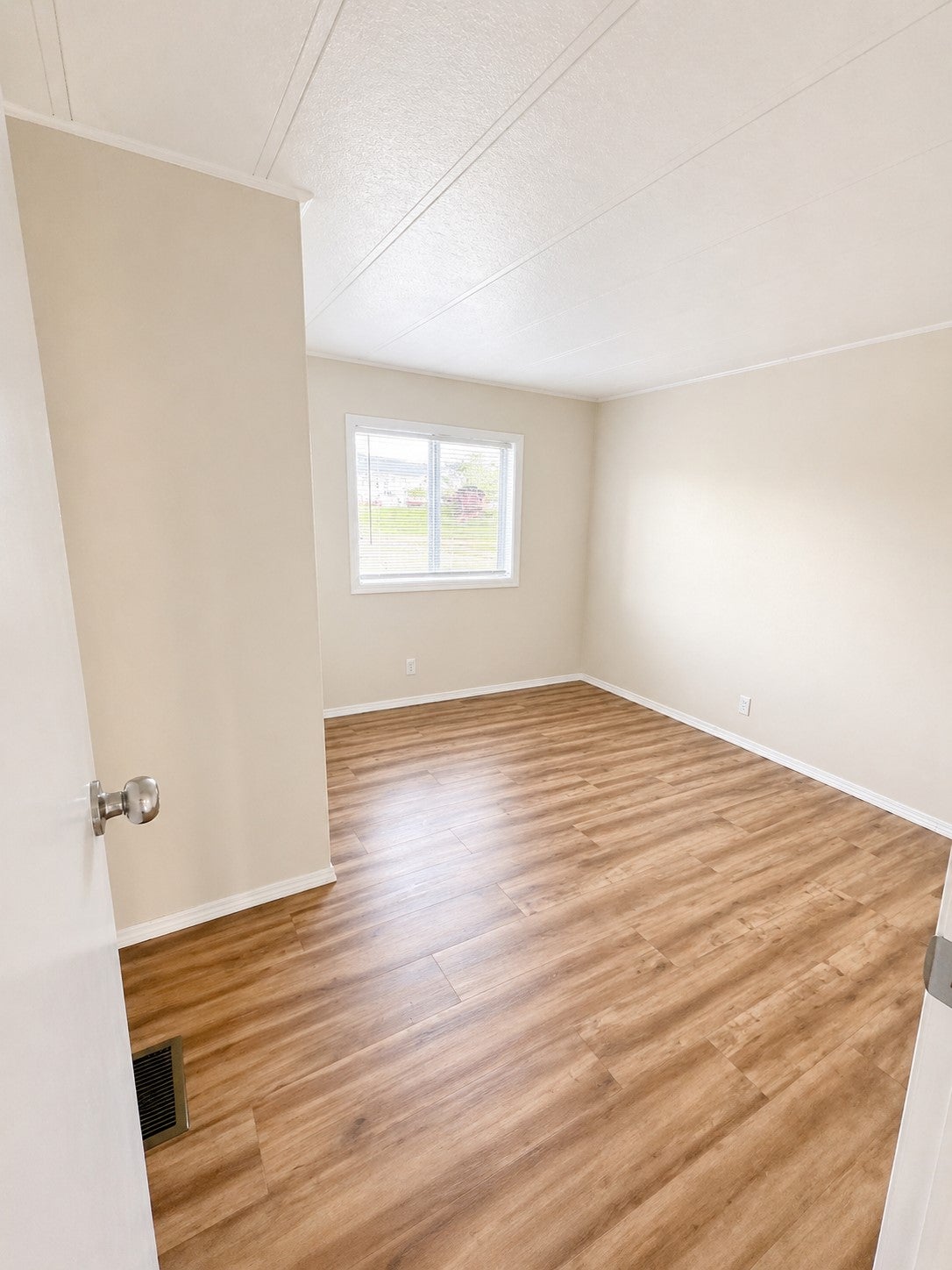 536 Cheery Lynn Road Kalispell, MT 59901 - Photo 11 of 16 Gallery Image 11