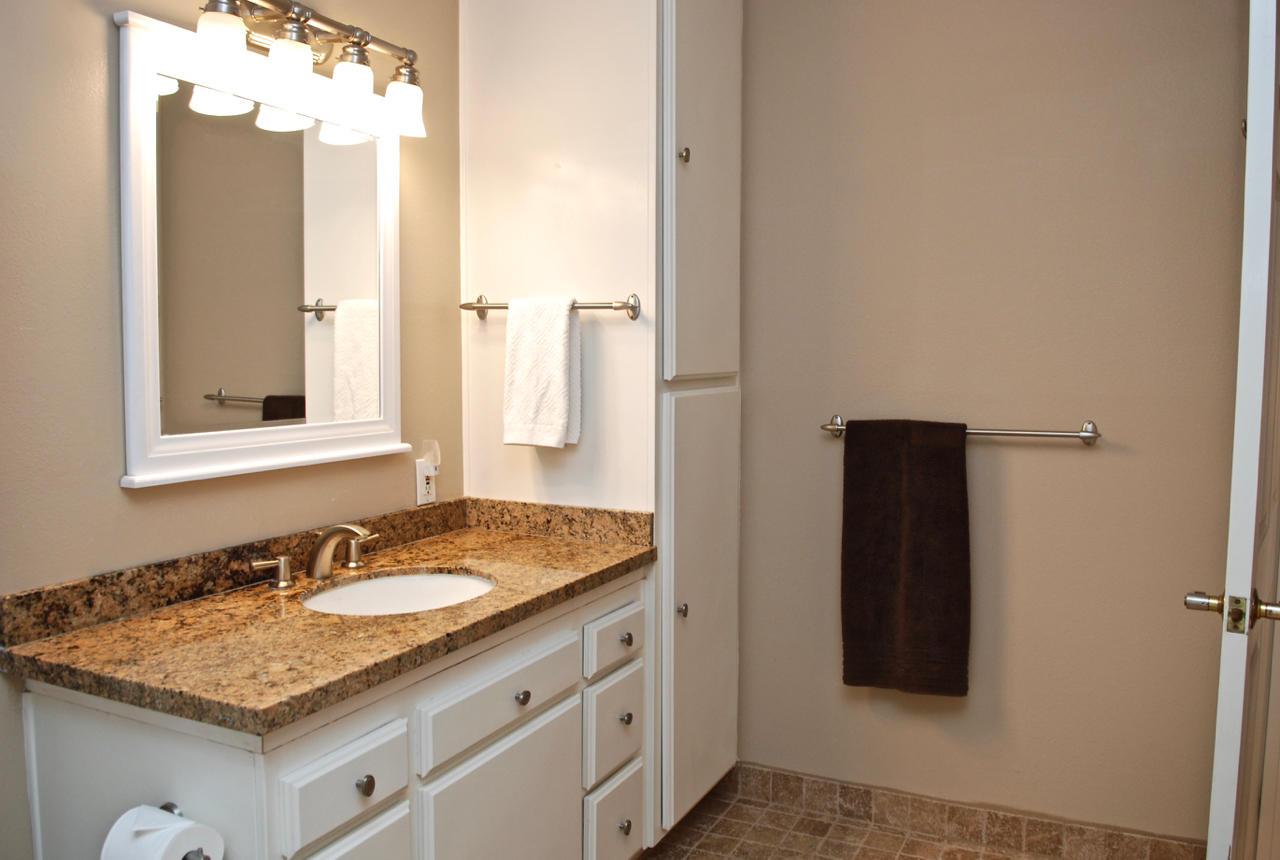 6004 Berkeley Road Goleta, CA 93117 - Photo 19 of 20 Bath 2