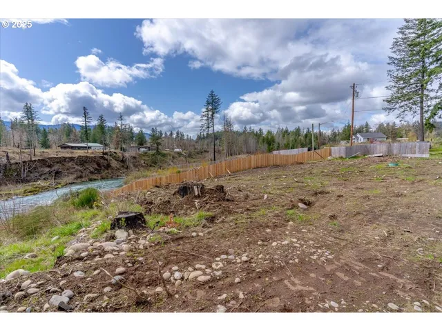 $649,000 | 241 Dogwood Drive, Gates, OR 97346