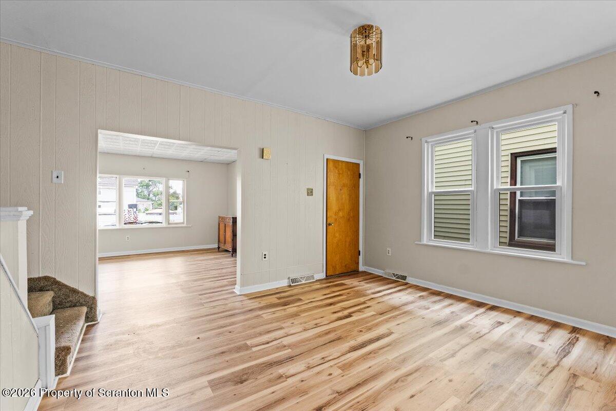 321 Ferdinand Street Scranton, PA 18508 - Photo 4 of 32 11-DSC03167
