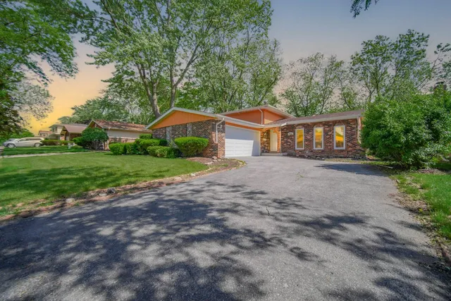 $318,000 | 4329 Applewood Lane, Matteson, IL 60443