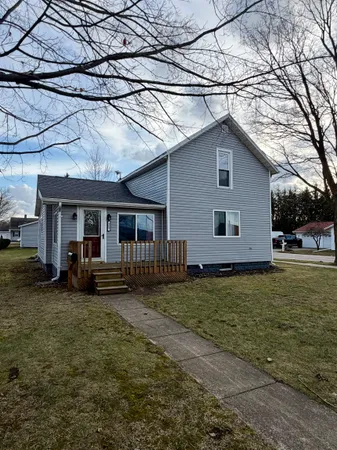 $239,000 | 909 Illinois Street, Walkerton, IN 46574