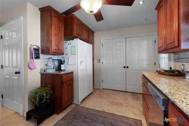 $599,999 | 10292 Highway 190, Lometa, TX 76853