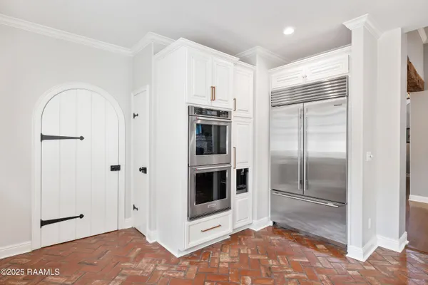 $1,224,000 | 107 Llansfair Drive, Lafayette, LA 70503