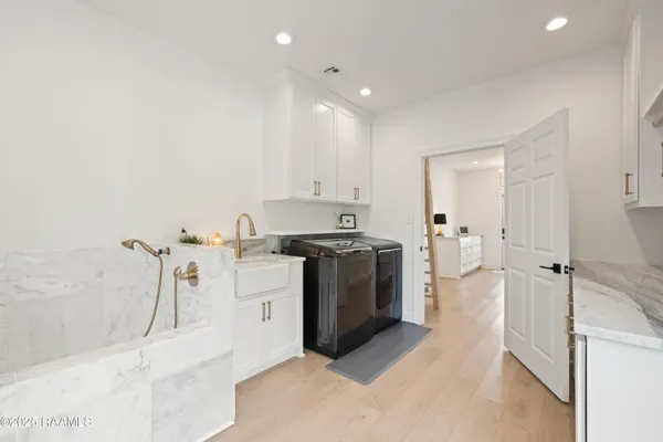 $1,224,000 | 107 Llansfair Drive, Lafayette, LA 70503