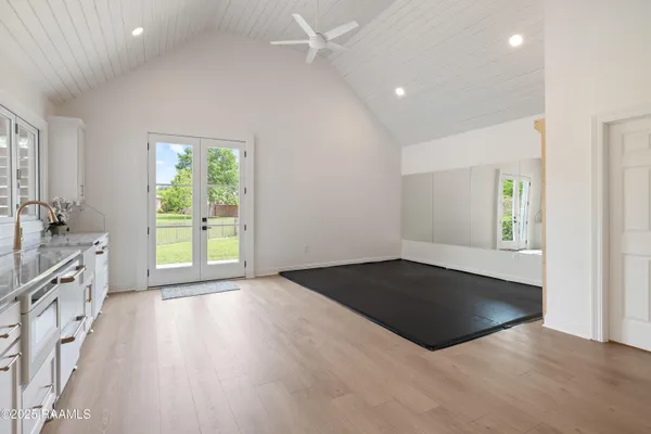 $1,224,000 | 107 Llansfair Drive, Lafayette, LA 70503