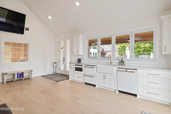 $1,224,000 | 107 Llansfair Drive, Lafayette, LA 70503