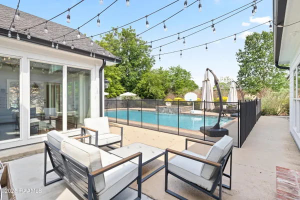 $1,224,000 | 107 Llansfair Drive, Lafayette, LA 70503