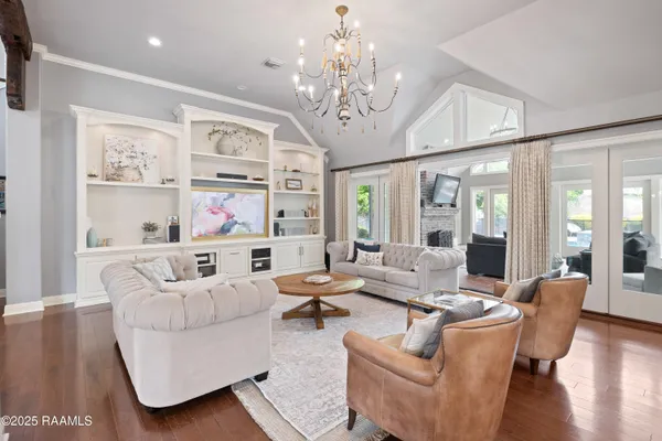 $1,224,000 | 107 Llansfair Drive, Lafayette, LA 70503