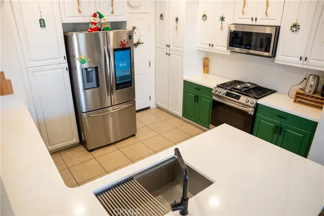 $475,000 | 8770 Redondo Avenue, Hesperia, CA 92344