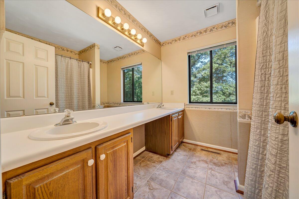 2405 South Clearing Road Salem, VA 24153 - Photo 21 of 38 Bathroom 1