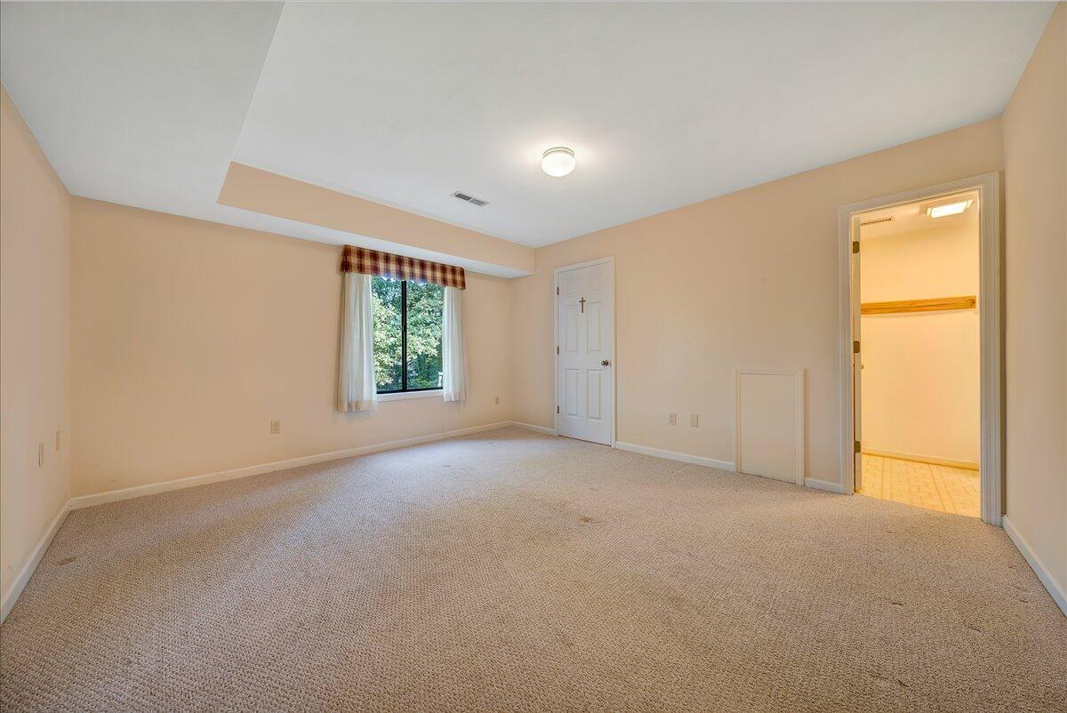 2405 South Clearing Road Salem, VA 24153 - Photo 24 of 38 Bedroom 3
