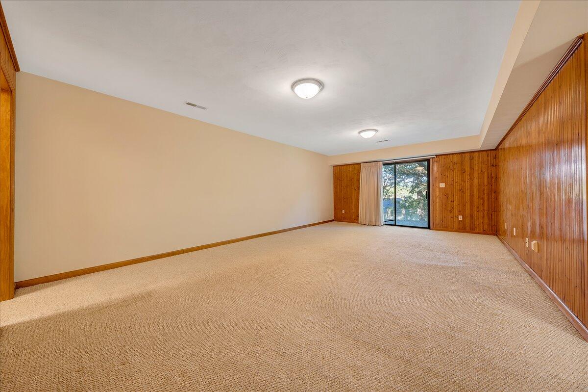 2405 South Clearing Road Salem, VA 24153 - Photo 26 of 38 Lower Rec Room