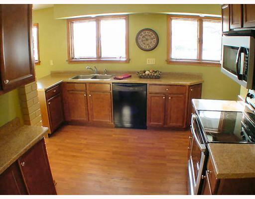 29 Barbara Road Latrobe, PA 15650 - Photo 2 of 12 Kitchen.