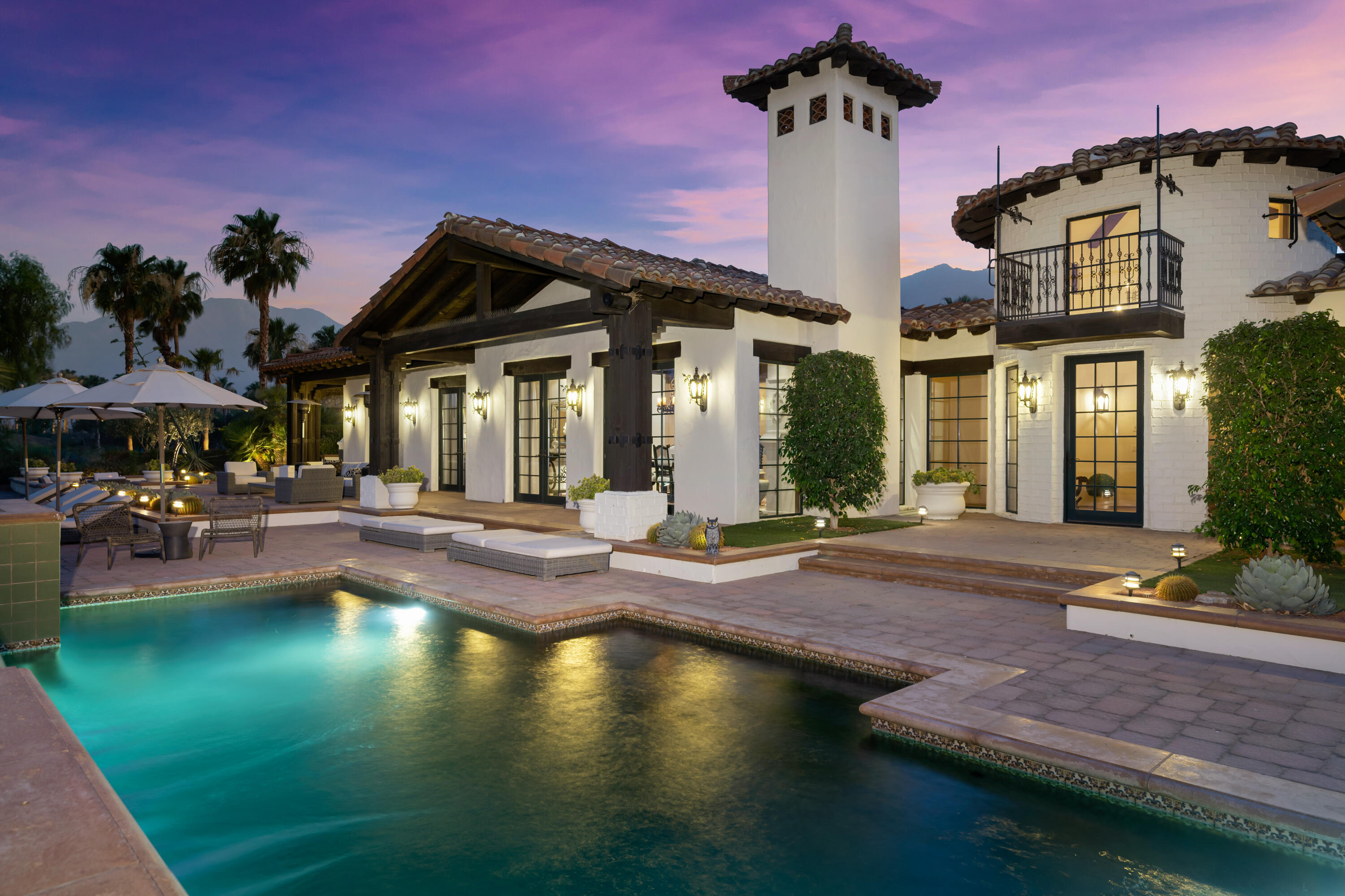 53760 Via Palacio La Quinta, CA 92253 - Photo 47 of 55 a view of a house with swimming pool and sitting area