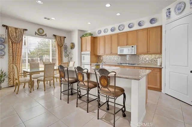 $899,000 | 12682 Mar Vista Drive, Apple Valley, CA 92308