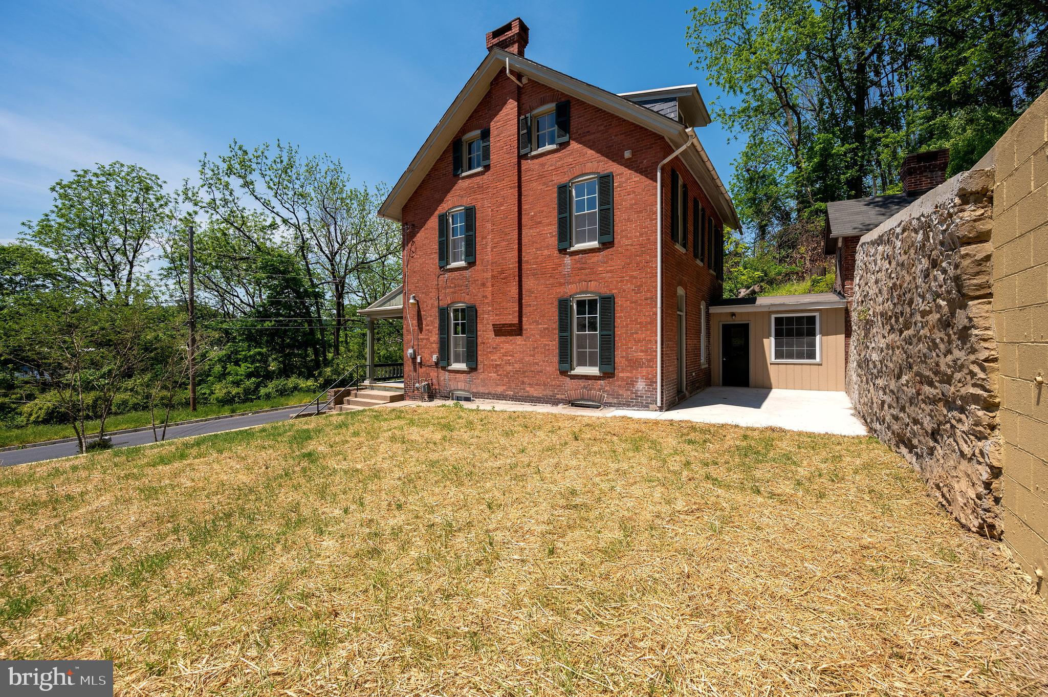 300 Crystal Rock Road Reading, PA 19605 - Photo 33 of 36