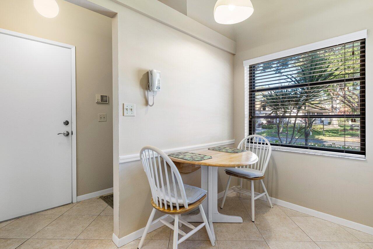8090 Whispering Palm Drive, Unit A Boca Raton, FL 33496 - Photo 6 of 33 EAT IN KITCHEN