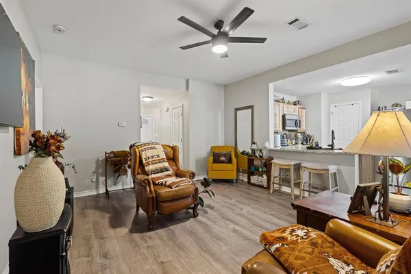 $265,000 | 2409 West Walker Street, Denison, TX 75020