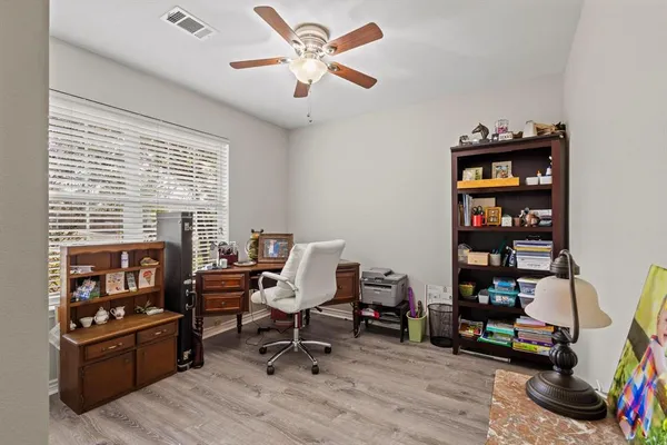 $265,000 | 2409 West Walker Street, Denison, TX 75020