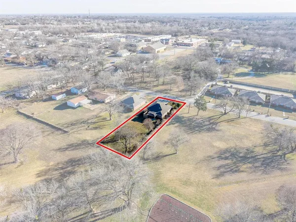 $265,000 | 2409 West Walker Street, Denison, TX 75020