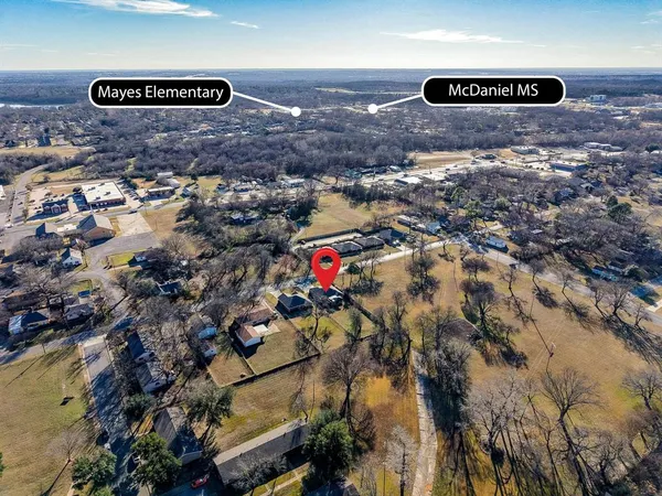 $265,000 | 2409 West Walker Street, Denison, TX 75020