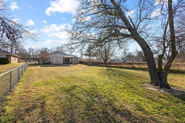 $265,000 | 2409 West Walker Street, Denison, TX 75020