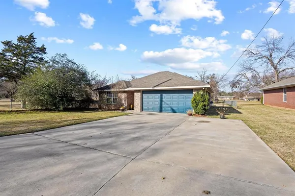$265,000 | 2409 West Walker Street, Denison, TX 75020