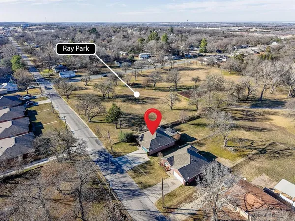 $265,000 | 2409 West Walker Street, Denison, TX 75020