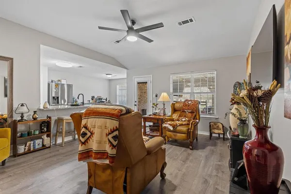 $265,000 | 2409 West Walker Street, Denison, TX 75020