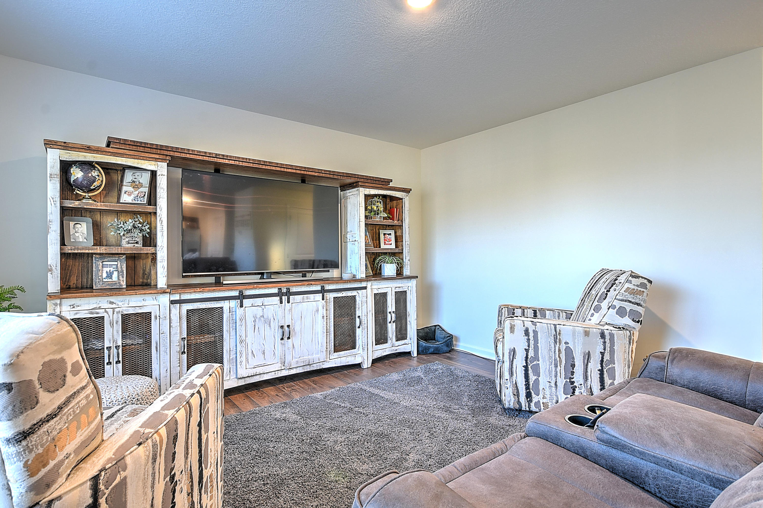 2946 Southbridge-5