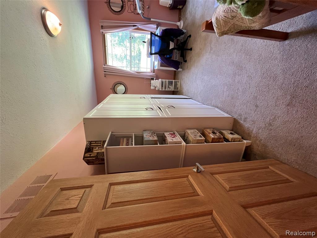 28524 Elwell Road Belleville, MI 48111 - Photo 77 of 84