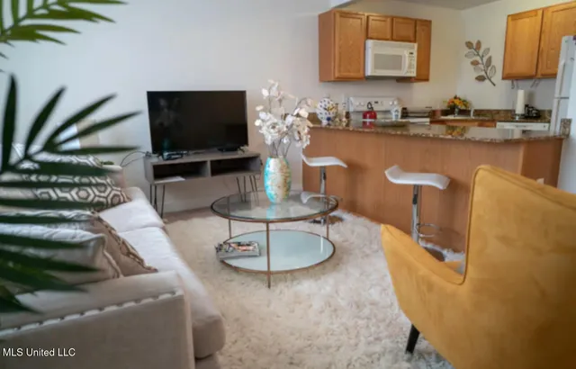 $148,500 | 1664 Beach Boulevard, Unit H116, Biloxi, MS 39531