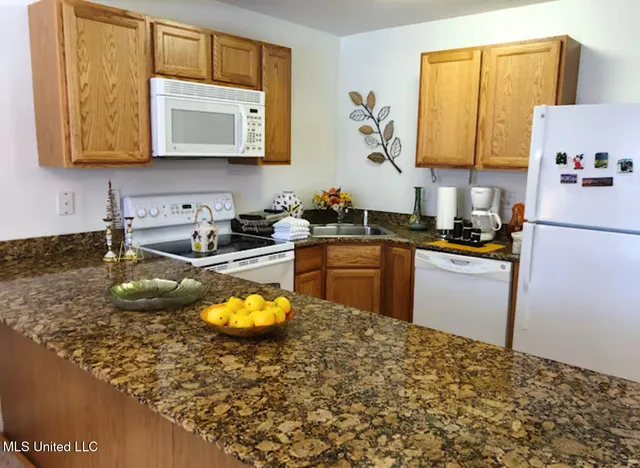 $148,500 | 1664 Beach Boulevard, Unit H116, Biloxi, MS 39531