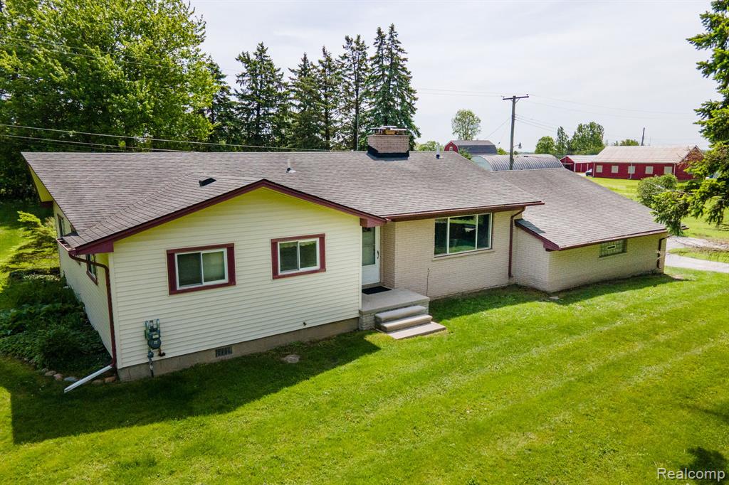 5871 Brewster Road Rochester, MI 48306 - Photo 8 of 50