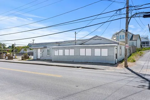 $990,000 | 5 Northern Boulevard, Newbury, MA 01951