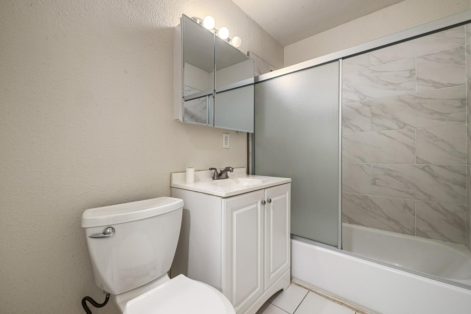 2109 Dee Court Modesto, CA 95350 - Photo 13 of 26