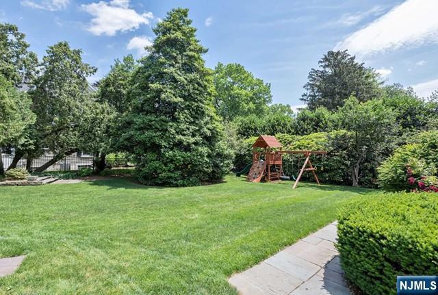 211 Bellair Road Ridgewood, NJ 07450 - Photo 34 of 47