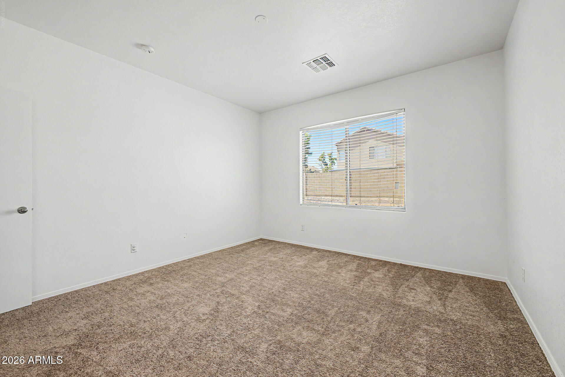 6546 West Cordes Road Phoenix, AZ 85043 - Photo 15 of 30 15 - Cordes