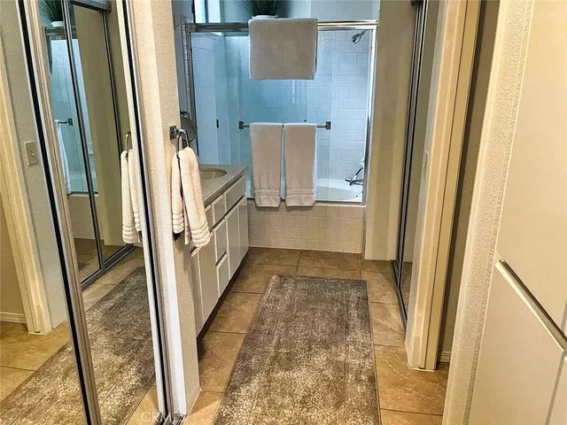 view of a bathroom