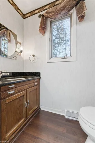 $305,000 | 124 Ridgeway Lane, Lexington, NC 27295