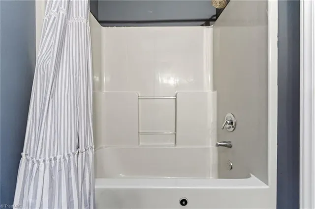 $305,000 | 124 Ridgeway Lane, Lexington, NC 27295