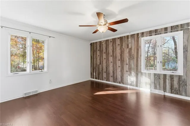 $305,000 | 124 Ridgeway Lane, Lexington, NC 27295