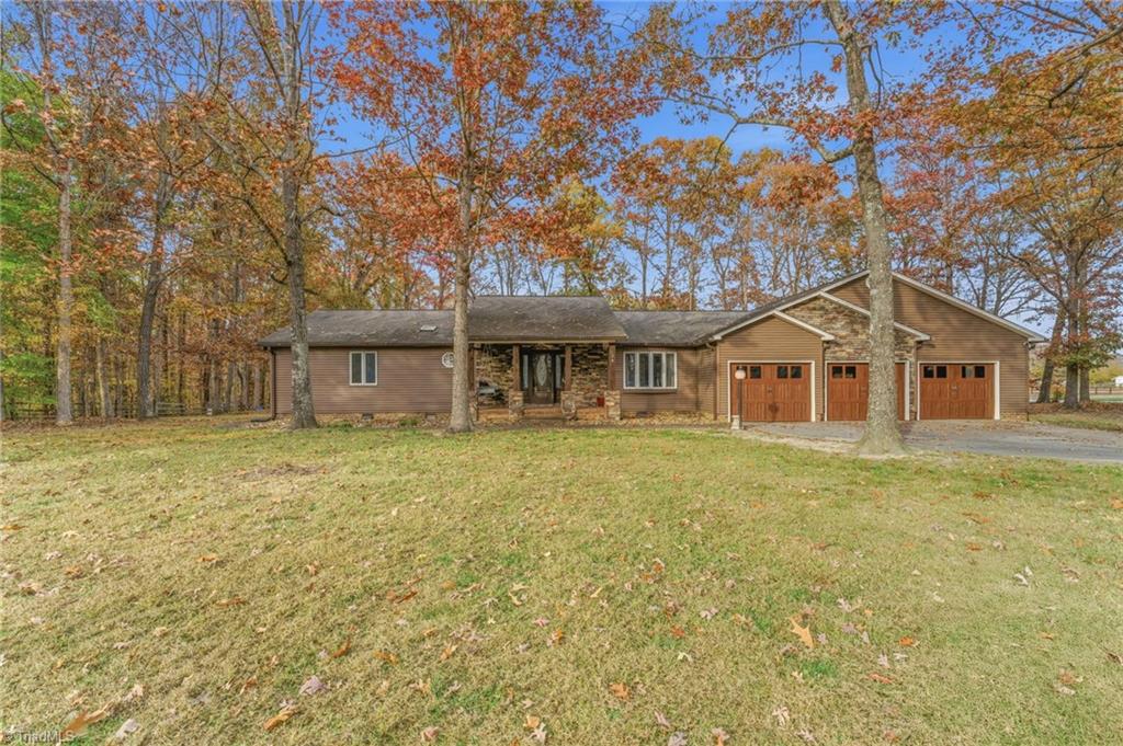 124 Ridgeway Lane Lexington, NC 27295 - Photo 3 of 43 Gallery Image 3