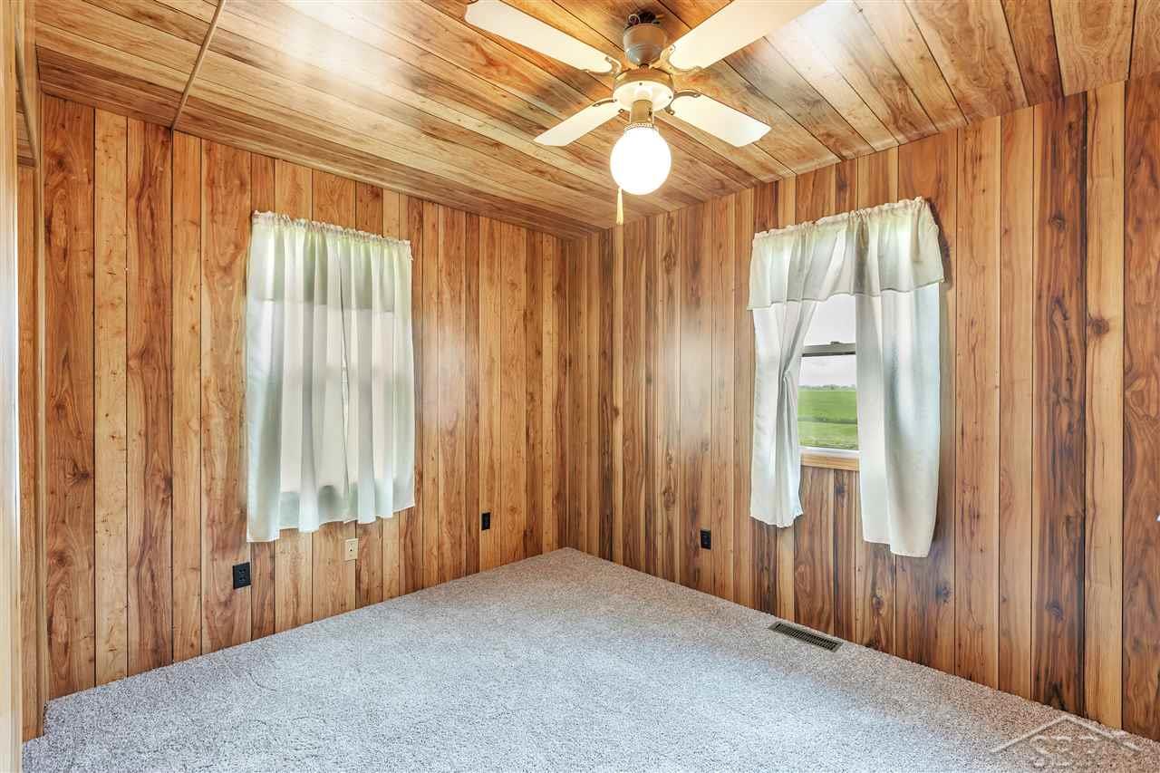 510 Delta Road Freeland, MI 48623 - Photo 15 of 23 50012645-14.JPG